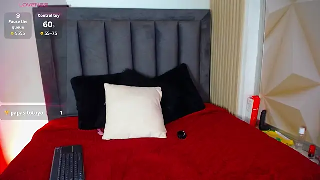 MiaGinger_: вебкам-шоу