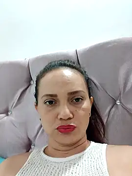 Amanda39のライブXXXチャット