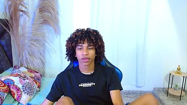 angelll18_'s Live XXX Chat