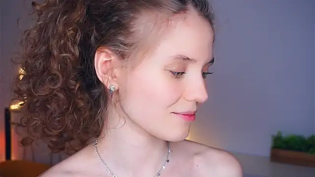 MyrleKnerr Live XXX-chat