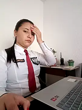 Chat XXX en directo de Queen_linda1