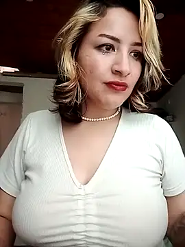 HannaJonnes_ লাইভ XXX চ্যাট