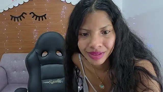 emily_smith_t's Live XXX Chat