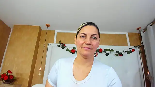 Heidy_milf: онлайн-секс-чат