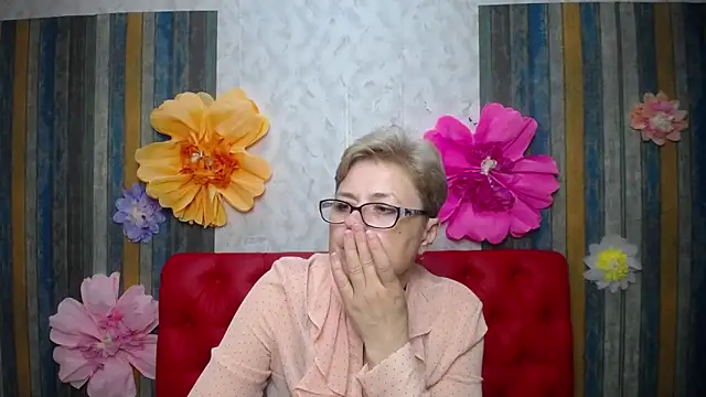 Chat +18 de EmiliaGree ao vivo