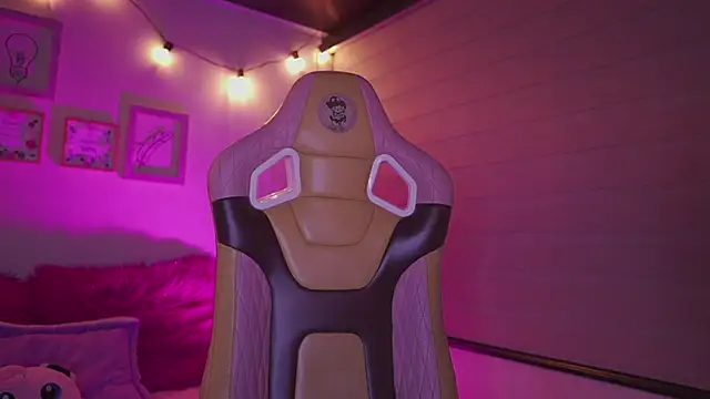 milly_kenner Chat XXX live