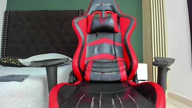 ares_pain live XXX chat