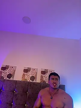 Chris_Clarck Adlı Modelin Canlı XXX Sohbeti