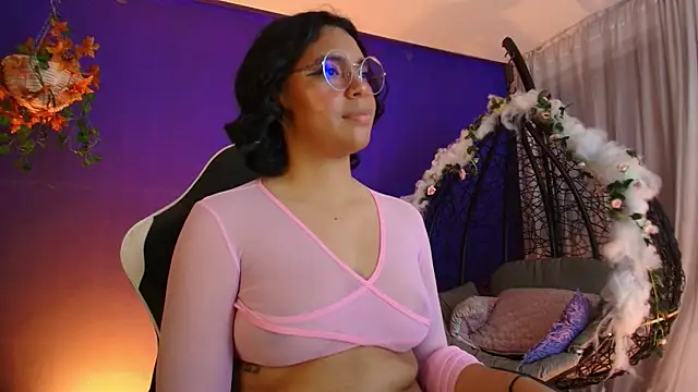 Emmapark_ live XXX chat