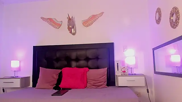 Natalye_23 即時 XXX 聊天