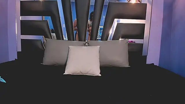 Trinity-presley: вебкам-шоу