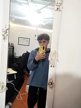 AoA-BoyStudent: вебкам-шоу