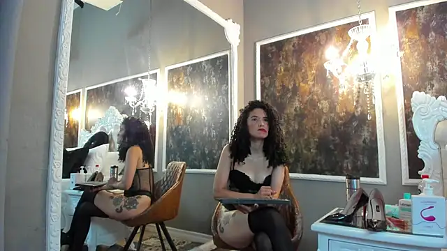 JuliethMilf Chat XXX in diretta