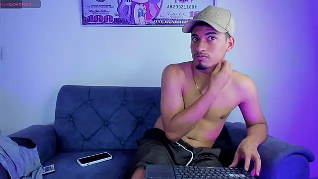 Ares_DAMM Live XXX Chat