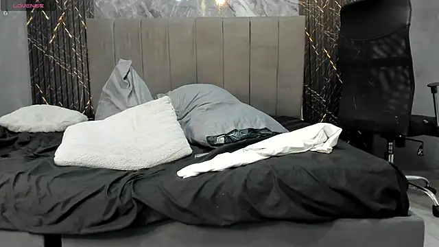 แชท XXX สดของ TedyX99