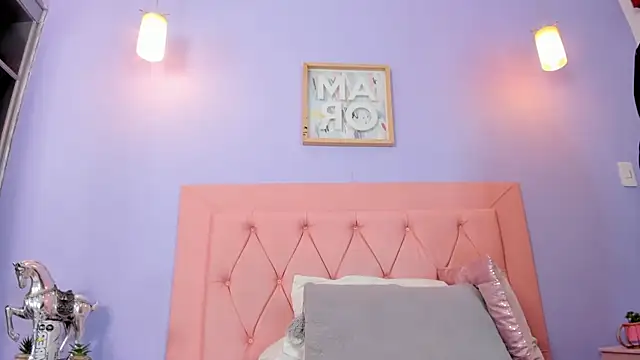 PriscilaCooper: онлайн-секс-чат