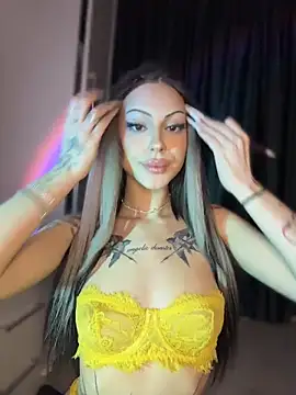 NovaPearl Adlı Modelin Web Kamerası Şovu