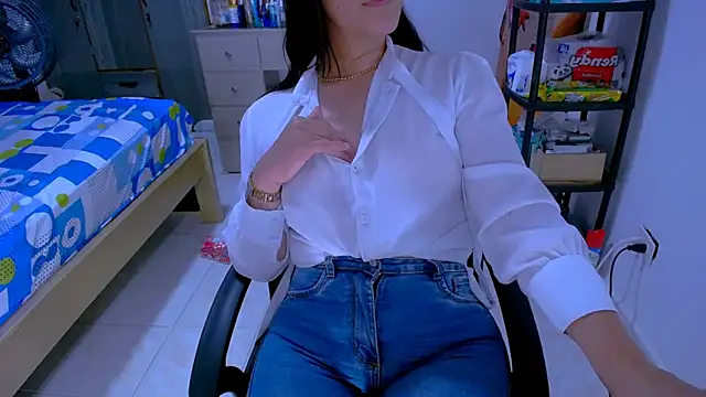 BitterMomXxx – Live XXX-chat