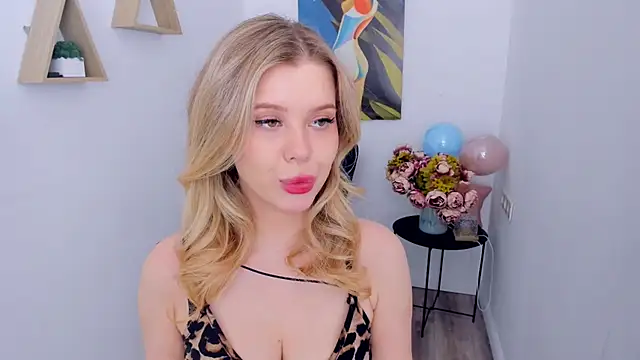 FollowLovee's Live XXX Chat