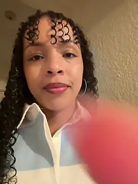 Chatroom XXX en direct de Yasmin777_