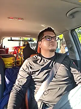 lucho8690 webcam show