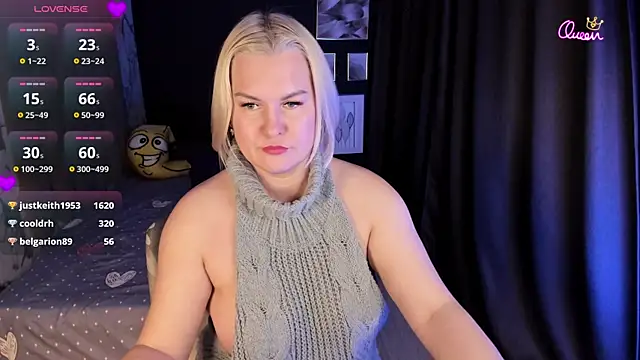 Chatroom XXX en direct de YolandaKiss