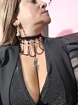 AlexadraJones3453 现场XXX聊天