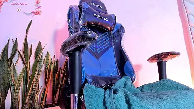 Milk_max_18 Chat XXX in diretta