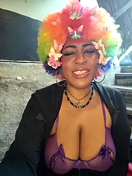 AmazonianMistress webkamerás műsora