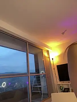 Anavi_ Adlı Modelin Canlı XXX Sohbeti