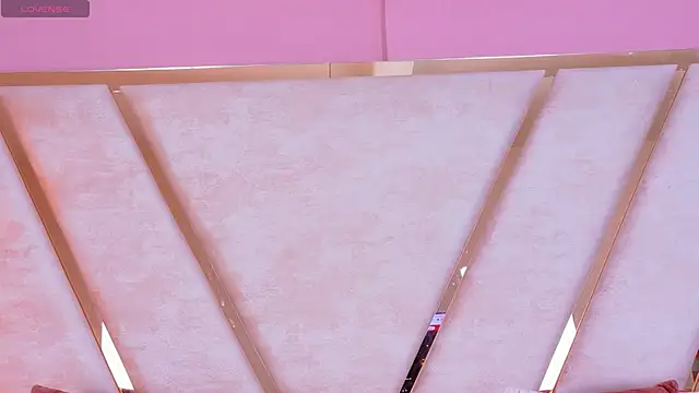 โชว์เว็บแคมของ TiannahGlow