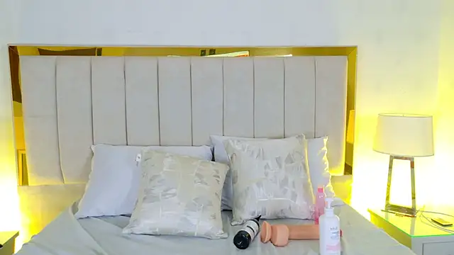 Lexxi_gb élő XXX-chatje