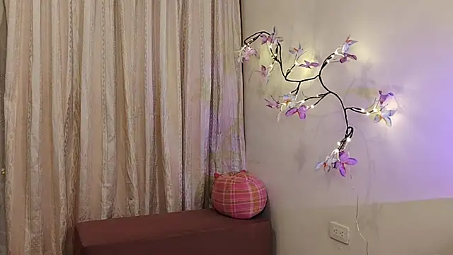 Živý XXX chat Bella_Exhibition