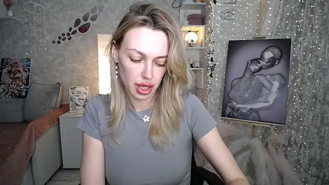 NickyAdamidi Adlı Modelin Canlı XXX Sohbeti