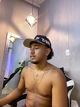 Brand_Collins' Live XXX Chat