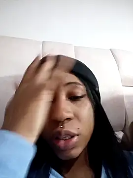 Zaira_Rose_ élő XXX-chatje