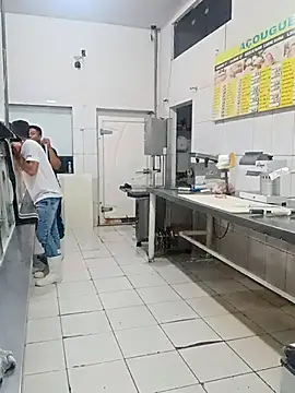 RobertoLuiz84 Show in webcam