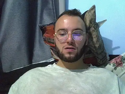 Show de piazaocwb23 na webcam