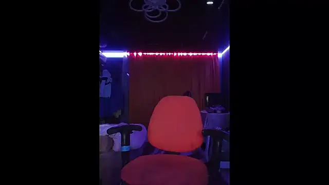 دردشة SweetTani1 الجنسية المباشرة