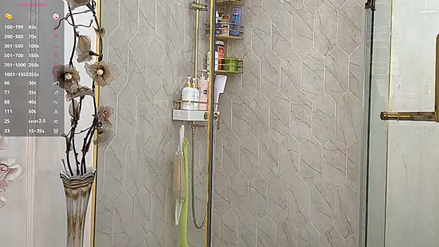 ayanovae Chat XXX in diretta