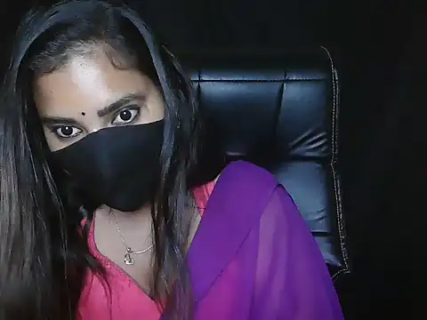 Pokazy przed kamerką – Rashmi-Sexy