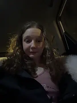 outside_rosy Adlı Modelin Canlı XXX Sohbeti