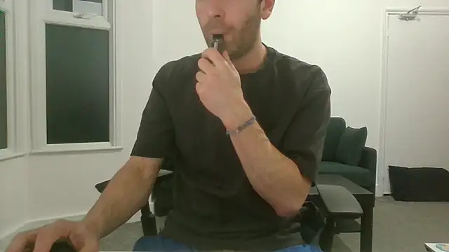 Show de webcam de frenchbdmaninlondon