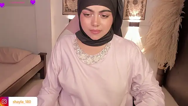 shayla_18 webkamerás műsora