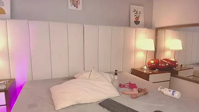 Chatroom XXX en direct de AlanaWesst