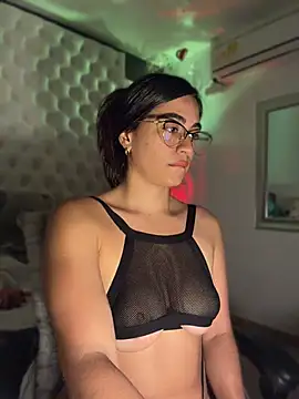 Chatroom XXX en direct de ZarahEvans