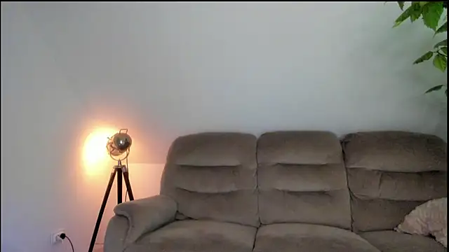 Chat +18 de miss_ally ao vivo