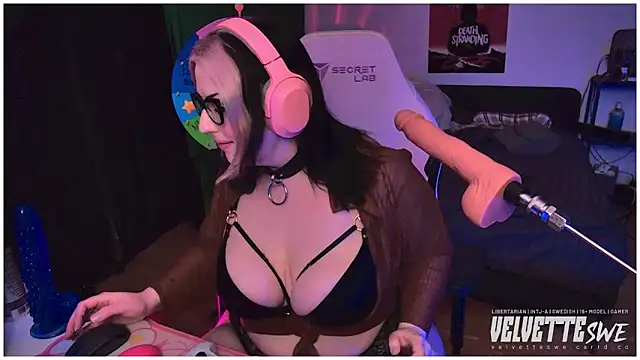 VelvetteSWE Live XXX Chat