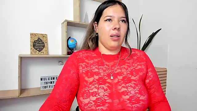 LinaBrowm's Live XXX Chat