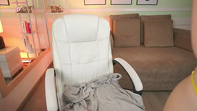 EmilyTurneer – Naživo XXX chat